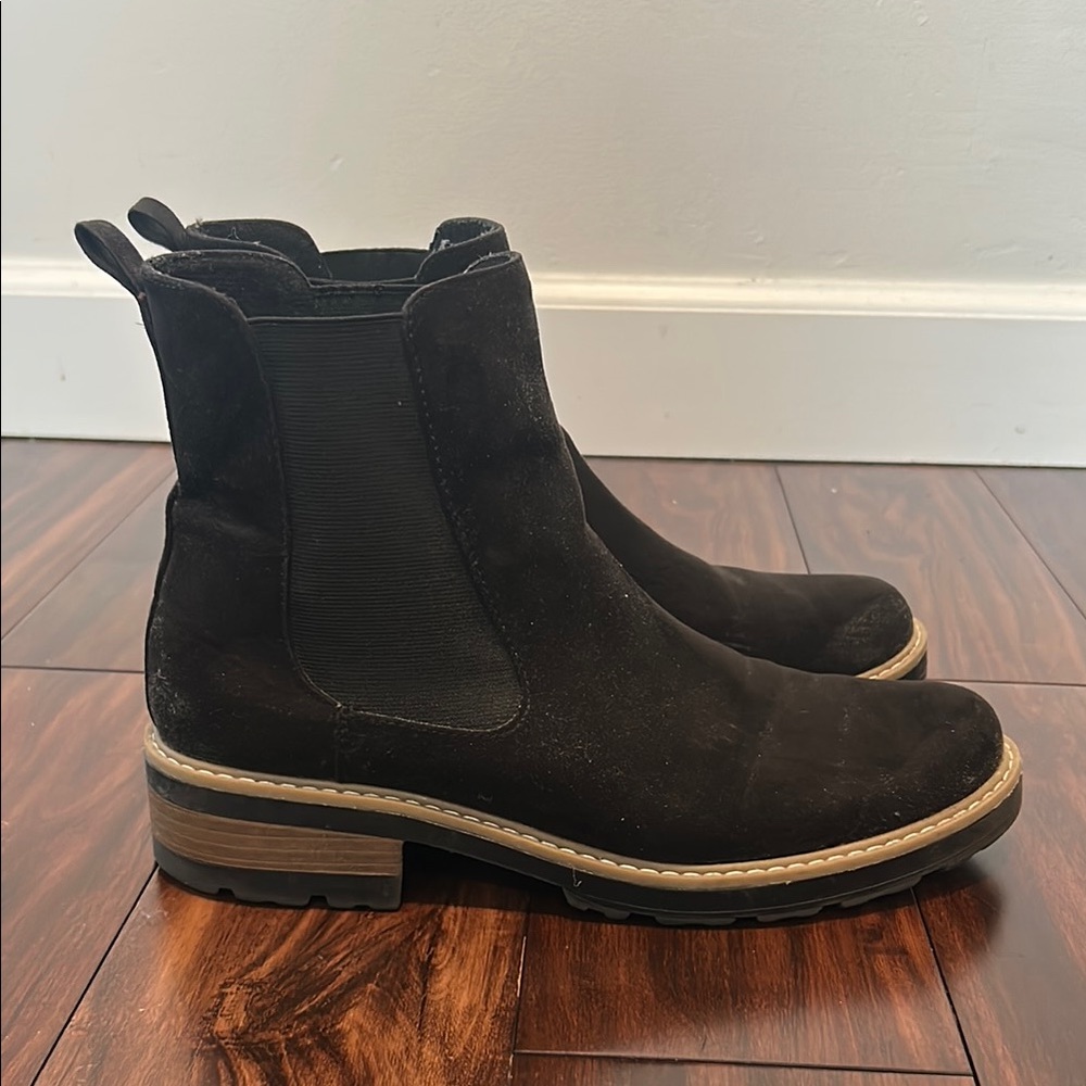 Universal Thread Faux Suede Ankle Booties with Elastic Panels
